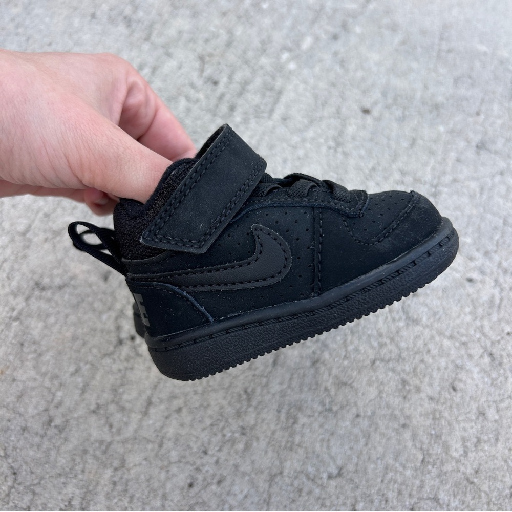 Nike Court Borough Mid Toddler Size 2C Black Athletic Shoes Sneakers